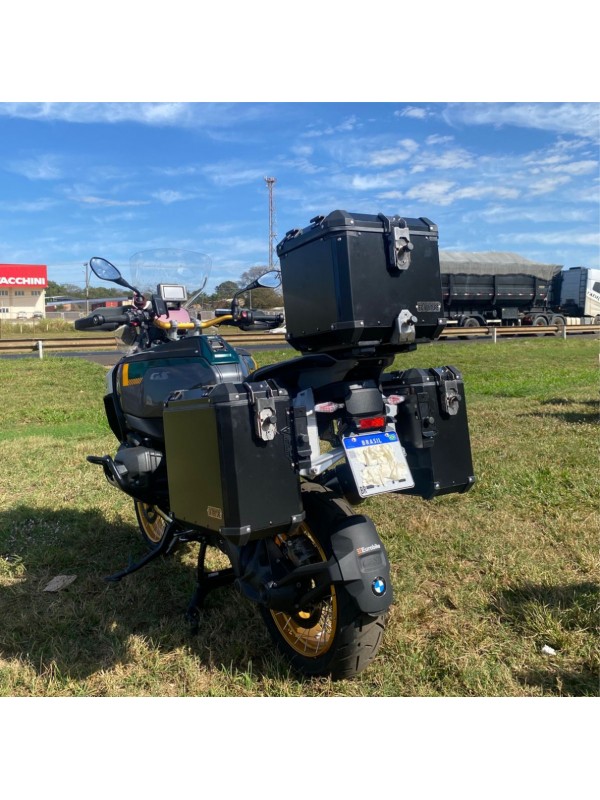 BMW R1300 GS ADV - KIT Baus lat. aluminio 44/43 L + BAULETO 39 L encaixe em aço direto no suporte original BMW (nao necessita suporte adicional) BMW R1300 GS ADV - KIT Baus lat. aluminio 44/43 L + BAULETO 39 L encaixe em aço direto no suporte original BMW (nao necessita suporte adicional)