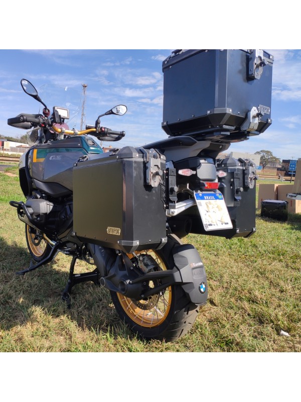 BMW R1300 GS ADV - KIT Baus lat. aluminio 44/43 L + BAULETO 39 L encaixe em aço direto no suporte original BMW (nao necessita suporte adicional) BMW R1300 GS ADV - KIT Baus lat. aluminio 44/43 L + BAULETO 39 L encaixe em aço direto no suporte original BMW (nao necessita suporte adicional)