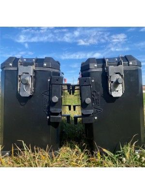 BMW R1300 GS ADV - KIT Baus lat. aluminio 44/43 L + BAULETO 60 L encaixe em aço direto no suporte original BMW (nao necessita suporte adicional) BMW R1300 GS ADV - KIT Baus lat. aluminio 44/43 L + BAULETO 60 L encaixe em aço direto no suporte original BMW (nao necessita suporte adicional)