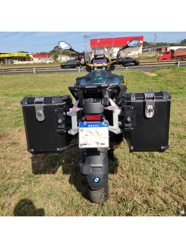 BMW R1300 GS ADV - Baus laterais aluminio 54/53 L encaixe em aço direto no suporte original BMW (nao necessita suporte adicional) BMW R1300 GS ADV - Baus laterais aluminio 54/53 L encaixe em aço direto no suporte original BMW (nao necessita suporte adicional)