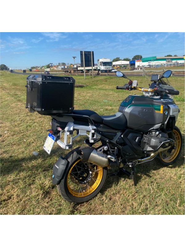 BMW R1300 GS ADV - Bauleto 39L (1 capacete), encaixe em aço direto no suporte original BMW (não precisa de base) BMW R1300 GS ADV - Bauleto 39L (1 capacete), encaixe em aço direto no suporte original BMW (não precisa de base)