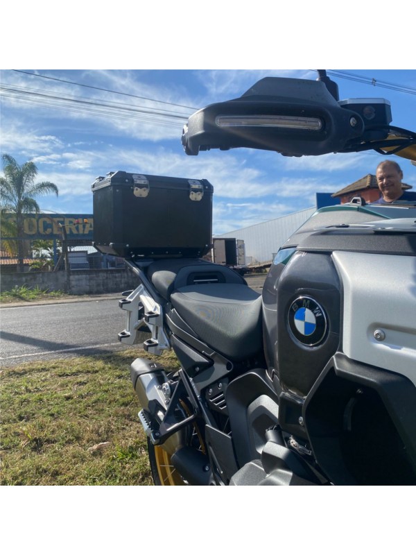 BMW R1300 GS ADV - Bauleto 39L (1 capacete), encaixe em aço direto no suporte original BMW (não precisa de base) BMW R1300 GS ADV - Bauleto 39L (1 capacete), encaixe em aço direto no suporte original BMW (não precisa de base)