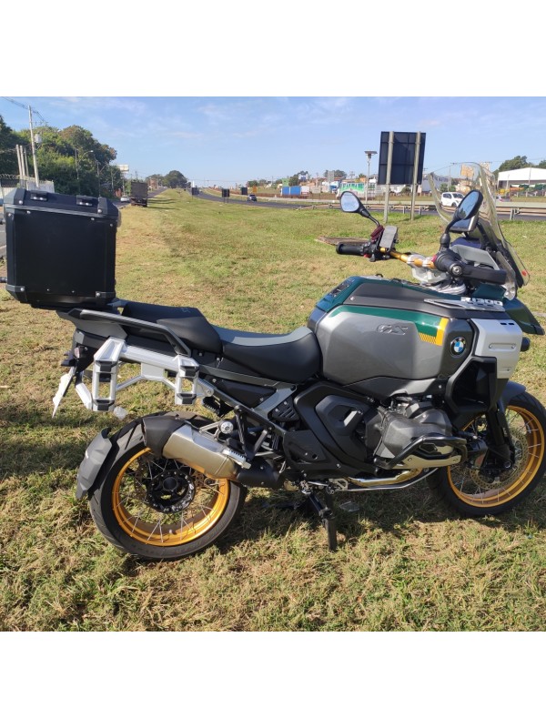 BMW R1300 GS ADV - Bauleto 39L (1 capacete), encaixe em aço direto no suporte original BMW (não precisa de base) BMW R1300 GS ADV - Bauleto 39L (1 capacete), encaixe em aço direto no suporte original BMW (não precisa de base)