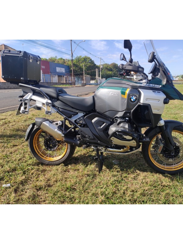 BMW R1300 GS ADV - Bauleto 39L (1 capacete), encaixe em aço direto no suporte original BMW (não precisa de base) BMW R1300 GS ADV - Bauleto 39L (1 capacete), encaixe em aço direto no suporte original BMW (não precisa de base)