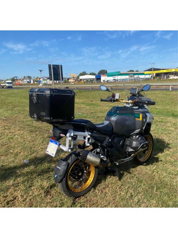 BMW R1300 GS ADV - Bauleto 49L (1 1/2 capacete) encaixe em aço direto no suporte original BMW (não precisa de base) BMW R1300 GS ADV - Bauleto 49L (1 1/2 capacete) encaixe em aço direto no suporte original BMW (não precisa de base)